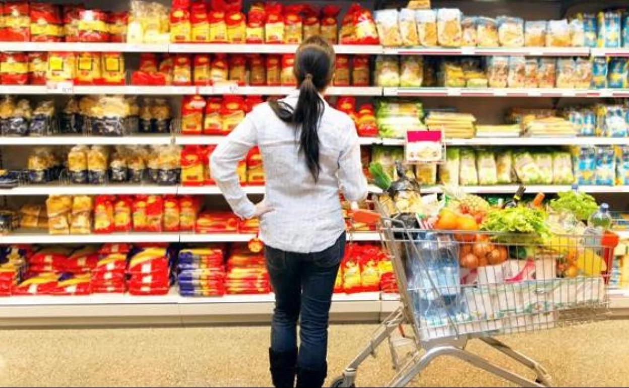 Estudio indica 4 de cada 10 hogares batallan salir adelante con economía familiar