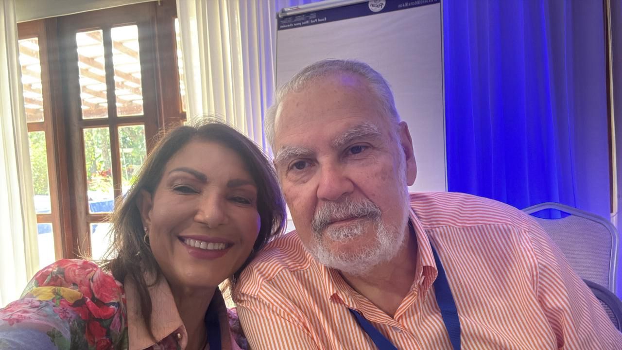 Incrementa entusiasmo conferencia logros presidente Abinader en Hotel Catalonia